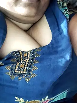 Hot_indian_Milf live