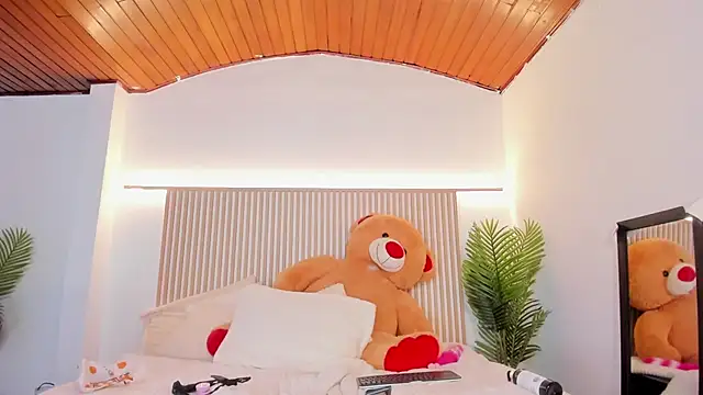 Milu_blossom live