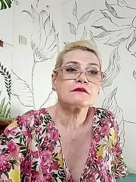 Catty_Lady live