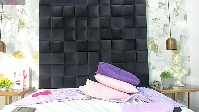 tiffany_bell live