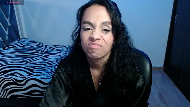 paula_lopez__ live