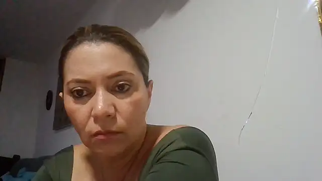 pamelaQenn2 live