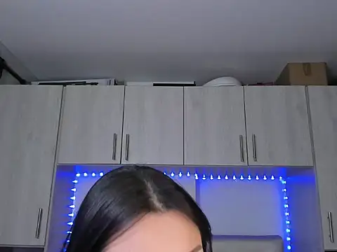 Honniewhitee_ live