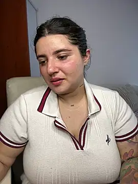 horny_roomiess live