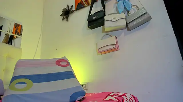 MiaEvans0 live