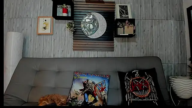Alucarda666 live