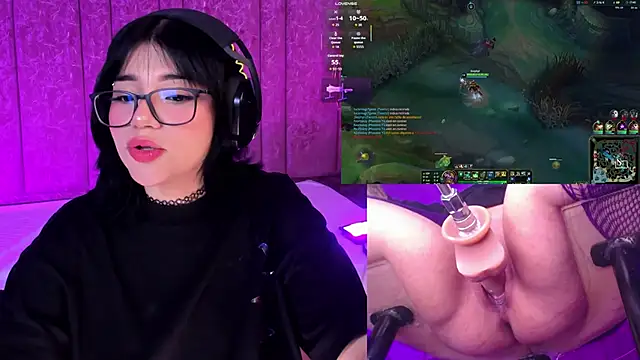 AriAddams live