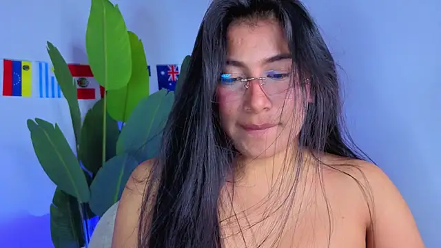 LinnaGardenia live