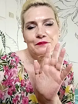 Catty_Lady live