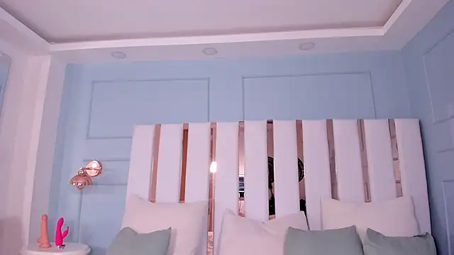 alana_gloow live