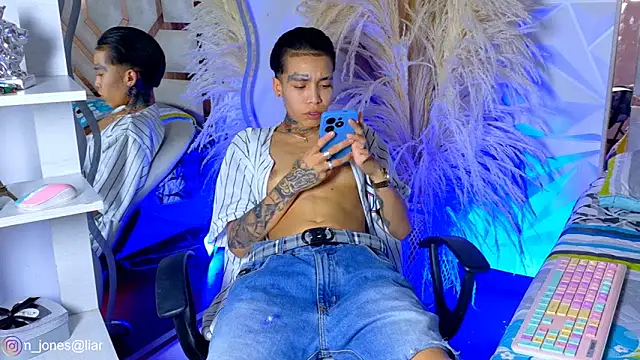 Jonesliam23 live