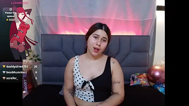Inari_Joness live