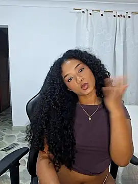 Tammy-Bliss live