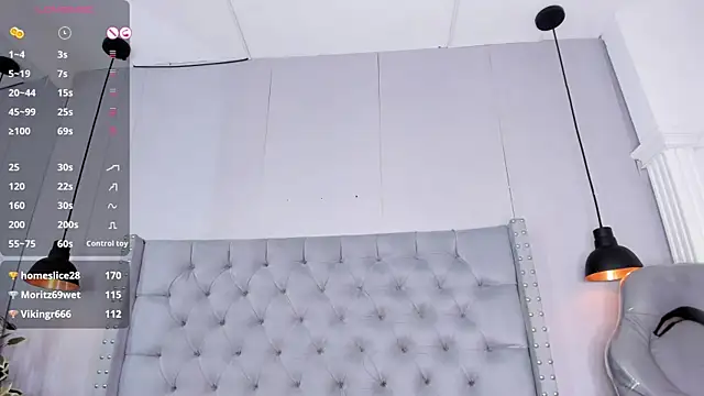 Monika-Ruiz live