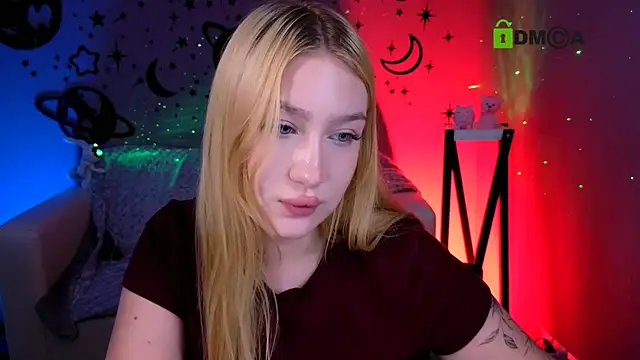 playful_sophie live