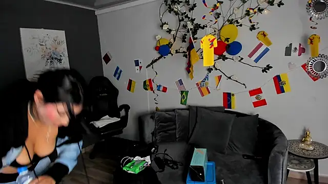 emy_williams live