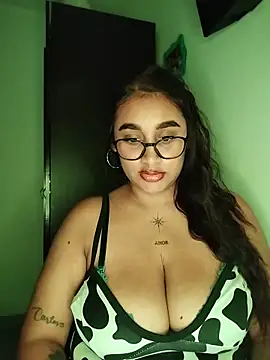 Mia_skyy18 live