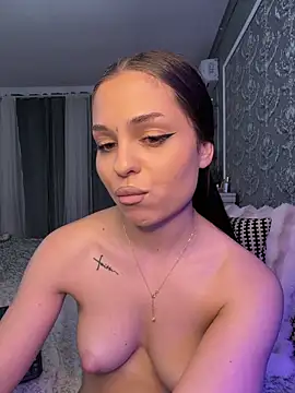 Olivia_Noor live