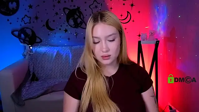 playful_sophie live