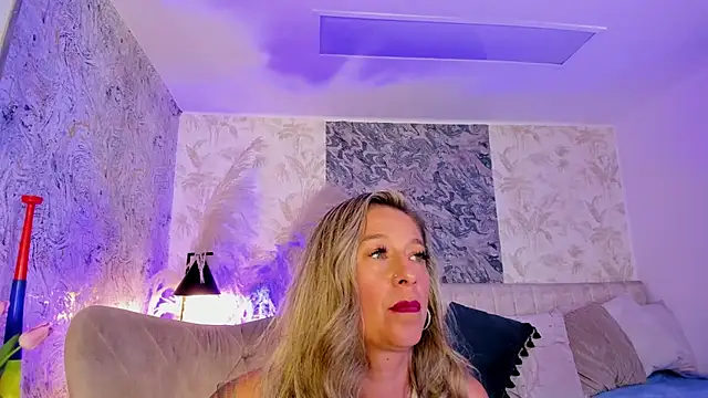 Liannaa_ live