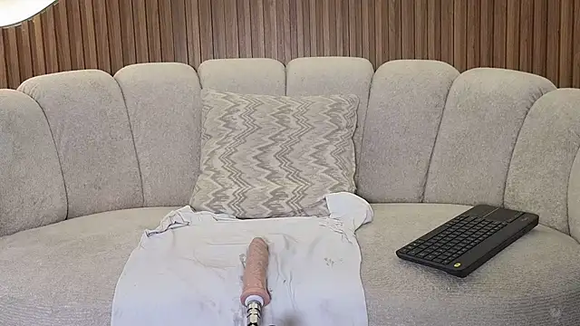 anellejones live