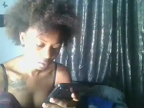 Prettyquueen live