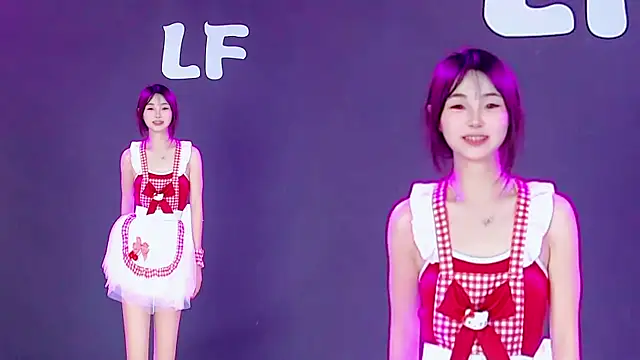 Y-girl live