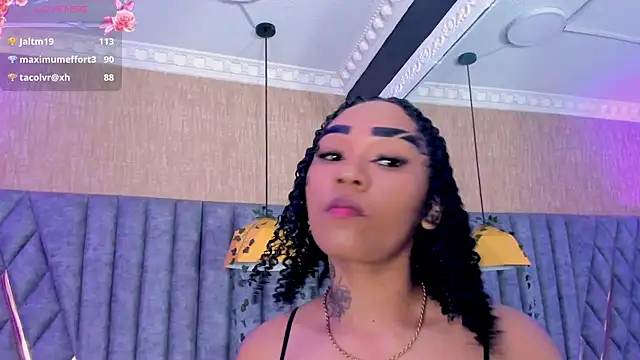 SkylerBloomm live