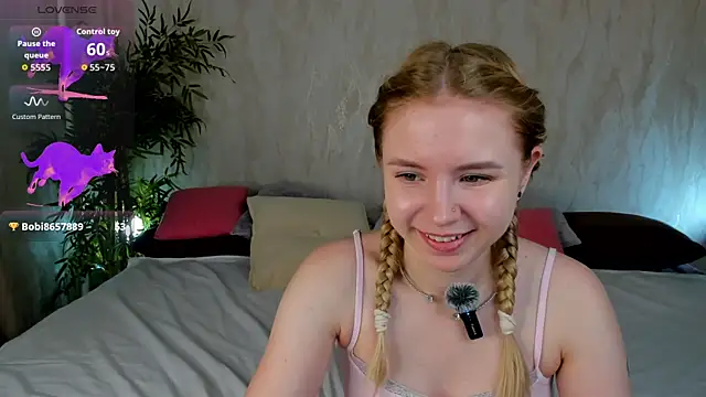 Linda__Bloom live