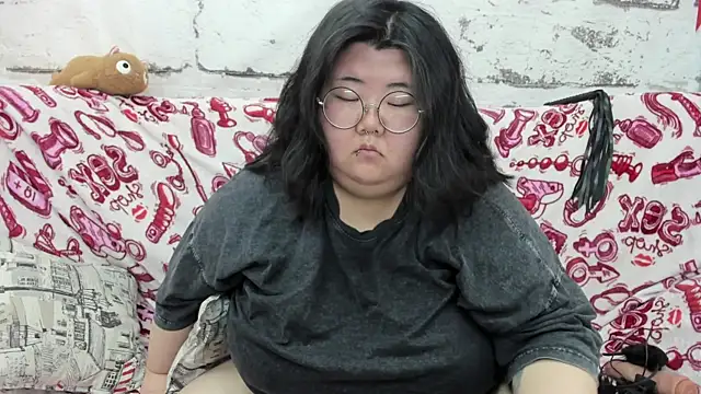 Nadine_asian live