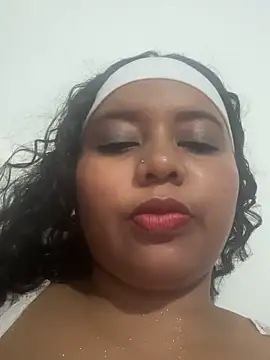 Ninibella live