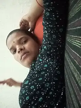 Student_garl_1 live