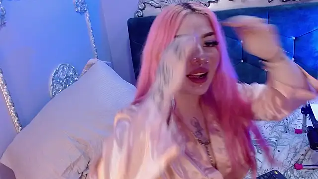 LavaGrirl live