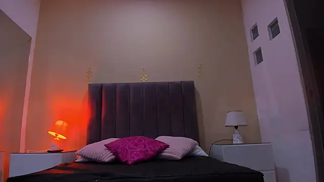 scarlet_pielcanela live