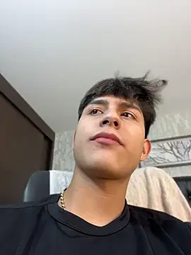Lander_Cruz live