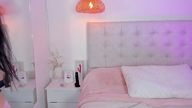 Vanessa_cruz_18 live