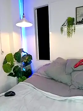 april_dior live