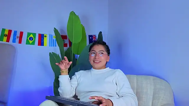 LinnaGardenia live