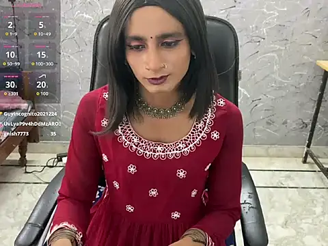LuvLayla live