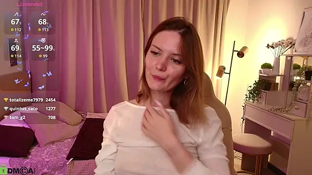 Ursula_Andres live