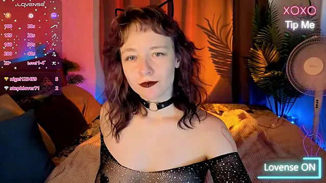 Ricki_Bloom live
