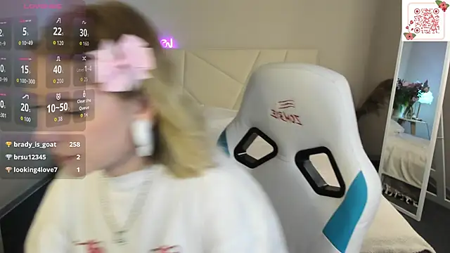 Elira_Vane live