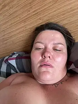 SunnyLeila2101 live