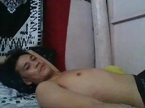 HOT-ASIANBABYBOY live