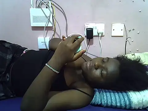 blaack_melanine live