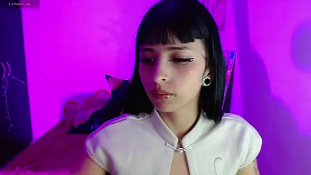 Kind_Scarlett live