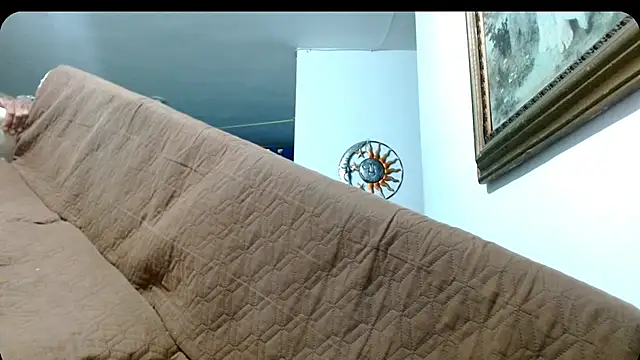Esmeralda_And_Damian live