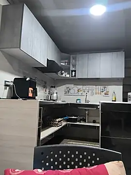 EmiliaRainboow live
