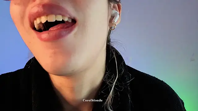 Carolblonde live