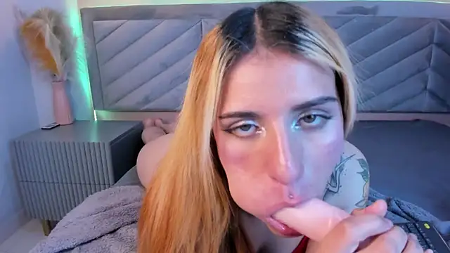 scarlet__rossi live